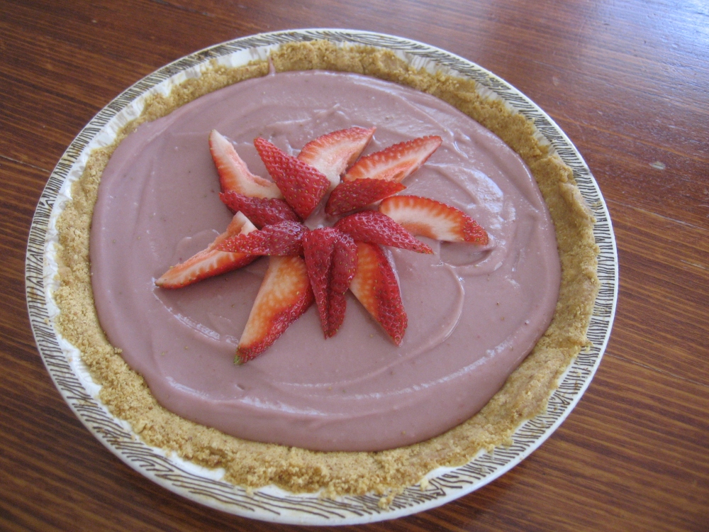 Strawberry vegan cheesecake